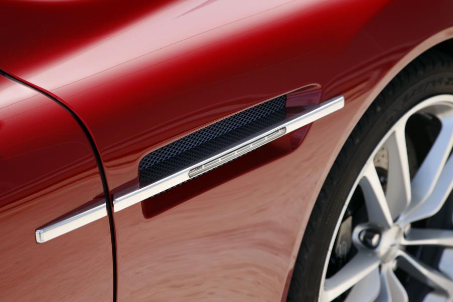 Детали экстерьера Aston Martin DBS Volante 2009 года  (UK) (фото 24 из 47)